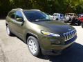 Front 3/4 View of 2015 Jeep Cherokee Latitude 4x4 #7