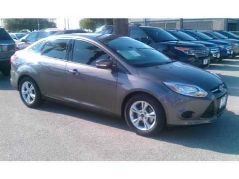 Sterling Gray Ford Focus SE Sedan.  Click to enlarge.