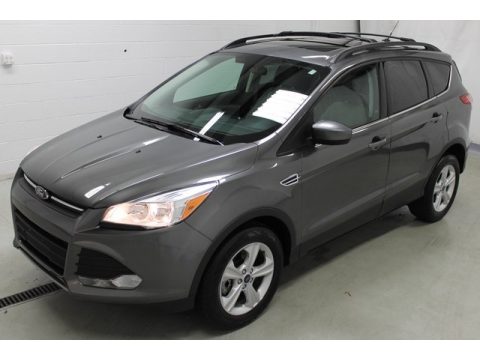 Sterling Gray Metallic Ford Escape SE 2.0L EcoBoost 4WD. Click to enlarge. Sterling Gray Metallic Ford Escape SE 2.0L EcoBoost 4WD. Click to enlarge.