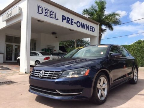 Night Blue Metallic Volkswagen Passat TDI SE.  Click to enlarge.