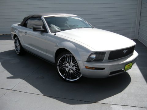 Satin Silver Metallic Ford Mustang V6 Deluxe Convertible.  Click to enlarge.