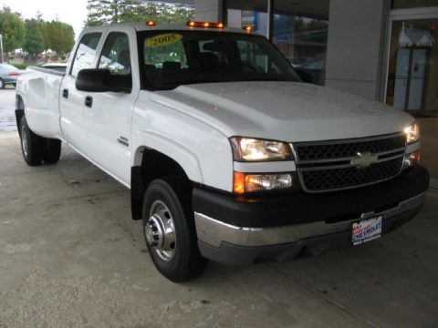 Summit White Chevrolet Silverado 3500 LS Crew Cab 4x4 Dually.  Click to enlarge.