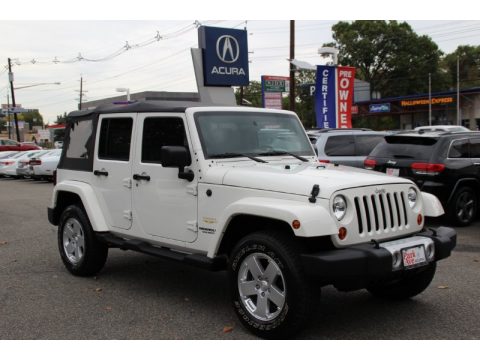 Stone White Jeep Wrangler Unlimited Sahara 4x4.  Click to enlarge.