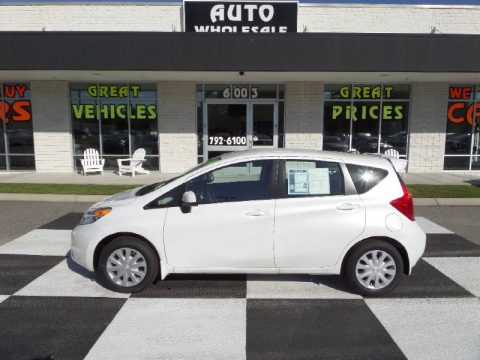Aspen White Nissan Versa Note SV.  Click to enlarge.