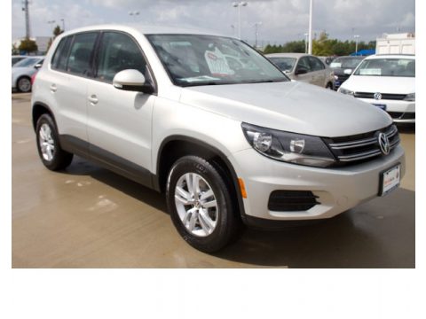 Reflex Silver Metallic Volkswagen Tiguan S.  Click to enlarge.