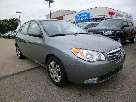 Carbon Gray Mist Hyundai Elantra GLS.  Click to enlarge.