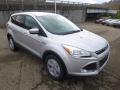 Front 3/4 View of 2015 Ford Escape SE #2