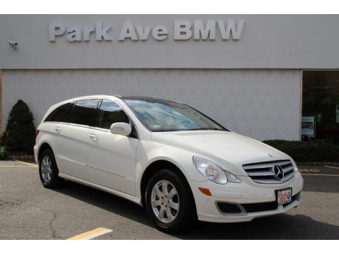 Alabaster White Mercedes-Benz R 350 4Matic.  Click to enlarge.