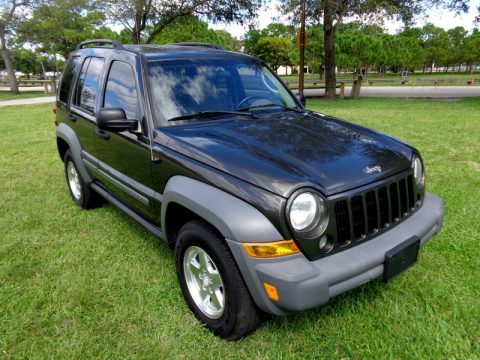 Dark Khaki Pearl Jeep Liberty CRD Sport 4x4.  Click to enlarge.