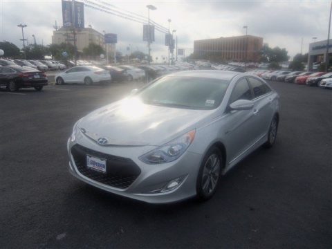 Starlight Silver Hyundai Sonata Hybrid Limited.  Click to enlarge.