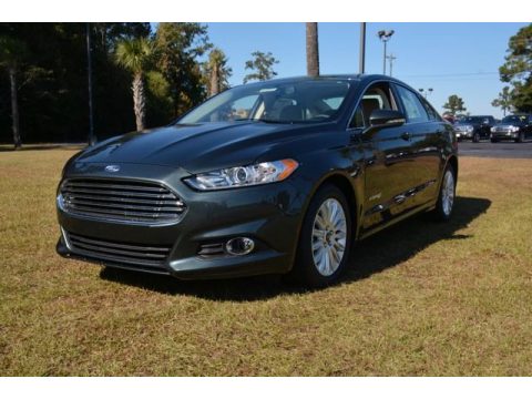 Guard Metallic Ford Fusion Hybrid SE.  Click to enlarge.