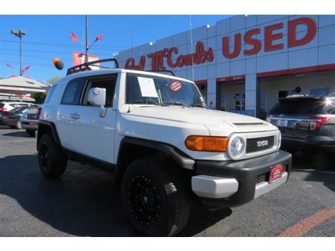 Iceberg White Toyota FJ Cruiser 4WD. Click to enlarge. Iceberg White Toyota FJ Cruiser 4WD. Click to enlarge.