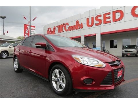 Ruby Red Ford Focus SE Sedan.  Click to enlarge.