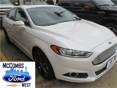 White Platinum Metallic Ford Fusion SE.  Click to enlarge.