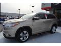 Front 3/4 View of 2015 Toyota Highlander Limited #3