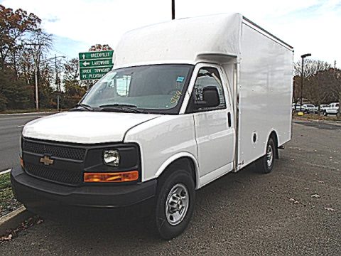 Summit White Chevrolet Express Cutaway 3500 Moving Van. Click to enlarge. Summit White Chevrolet Express Cutaway 3500 Moving Van. Click to enlarge.
