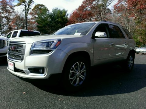 Champagne Silver Metallic GMC Acadia SLT.  Click to enlarge.