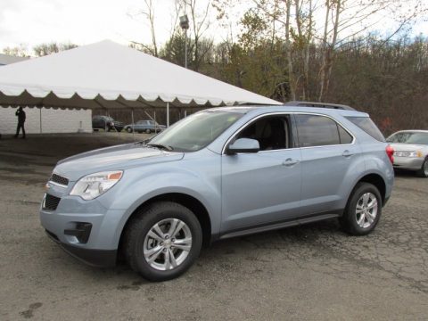 Silver Topaz Metallic Chevrolet Equinox LT AWD.  Click to enlarge.