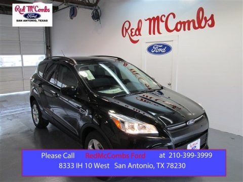 Tuxedo Black Metallic Ford Escape SE.  Click to enlarge.