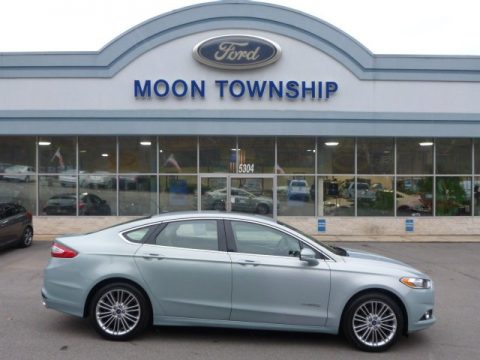 Ice Storm Metallic Ford Fusion Hybrid SE.  Click to enlarge.