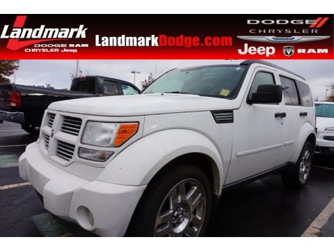 Bright White Dodge Nitro Heat.  Click to enlarge.