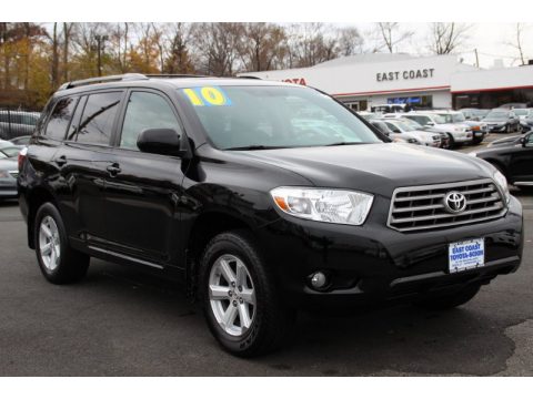 Black Toyota Highlander SE 4WD.  Click to enlarge.