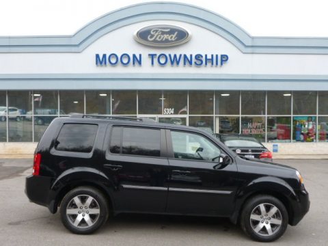 Crystal Black Pearl Honda Pilot Touring 4WD.  Click to enlarge.