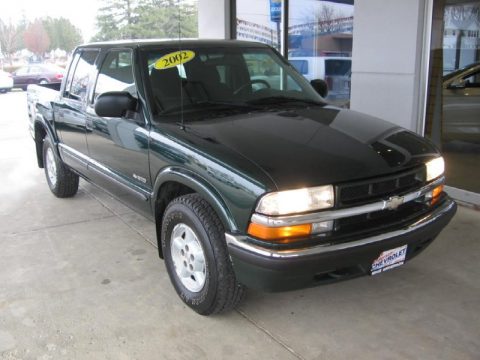 Forest Green Metallic Chevrolet S10 LS Crew Cab 4x4.  Click to enlarge.