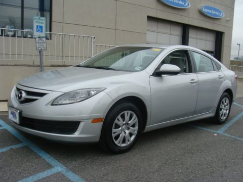 Brilliant Silver Metallic Mazda MAZDA6 i Sport Sedan.  Click to enlarge.