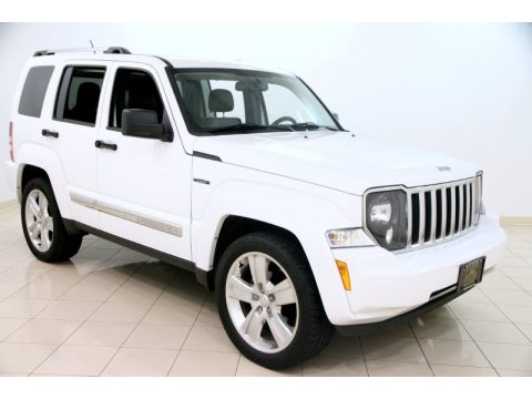 Bright White Jeep Liberty Jet 4x4.  Click to enlarge.