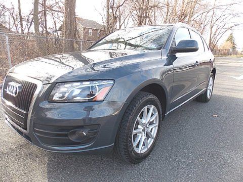 Meteor Gray Pearl Effect Audi Q5 3.2 Premium quattro.  Click to enlarge.