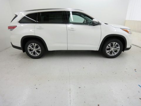 Blizzard Pearl White Toyota Highlander XLE AWD.  Click to enlarge.