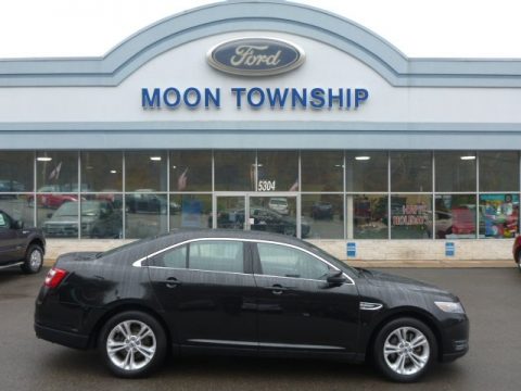 Tuxedo Black Ford Taurus SEL AWD.  Click to enlarge.