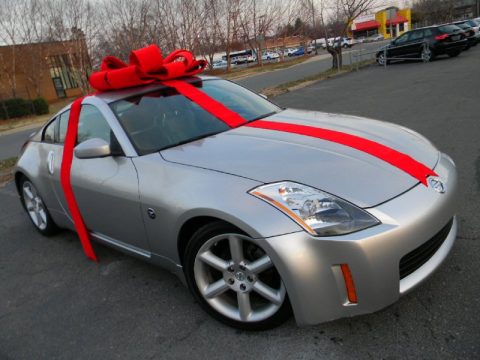 Chrome Silver Metallic Nissan 350Z Touring Coupe.  Click to enlarge.